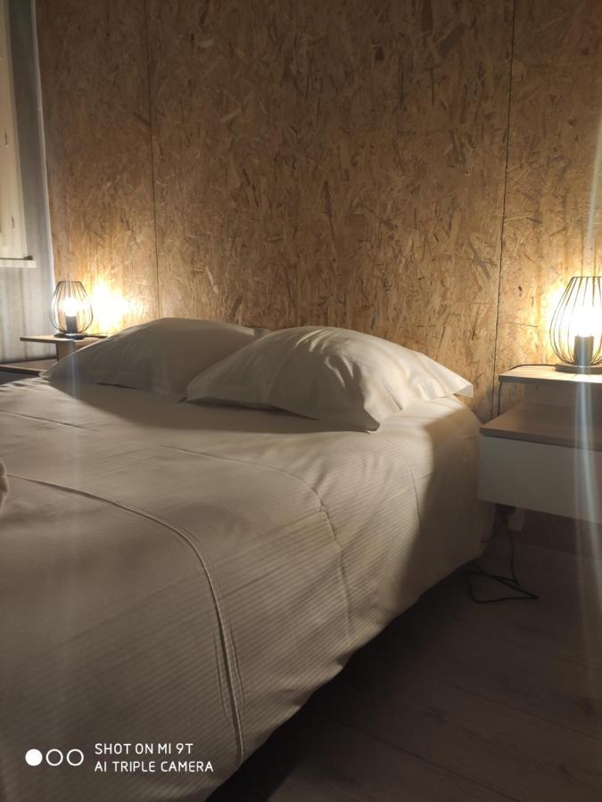Bar Hotel Du Centre  Montrevel-en-Bresse Buitenkant foto