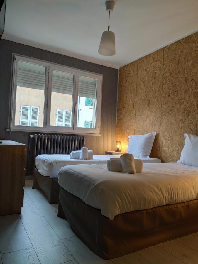 Bar Hotel Du Centre  Montrevel-en-Bresse Buitenkant foto
